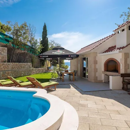 Ferienvilla Leoma Mit Privatem Pool Marusici (Split-Dalmatia)