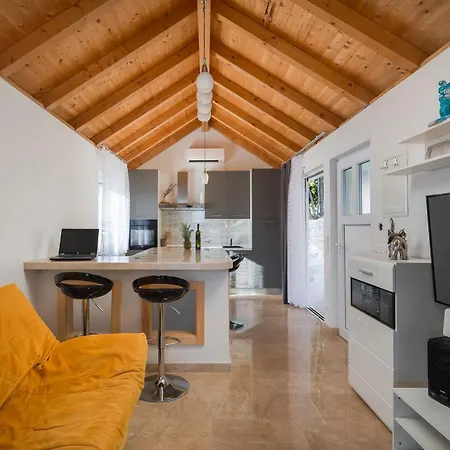 Ferienvilla Leoma Mit Privatem Pool Holiday home